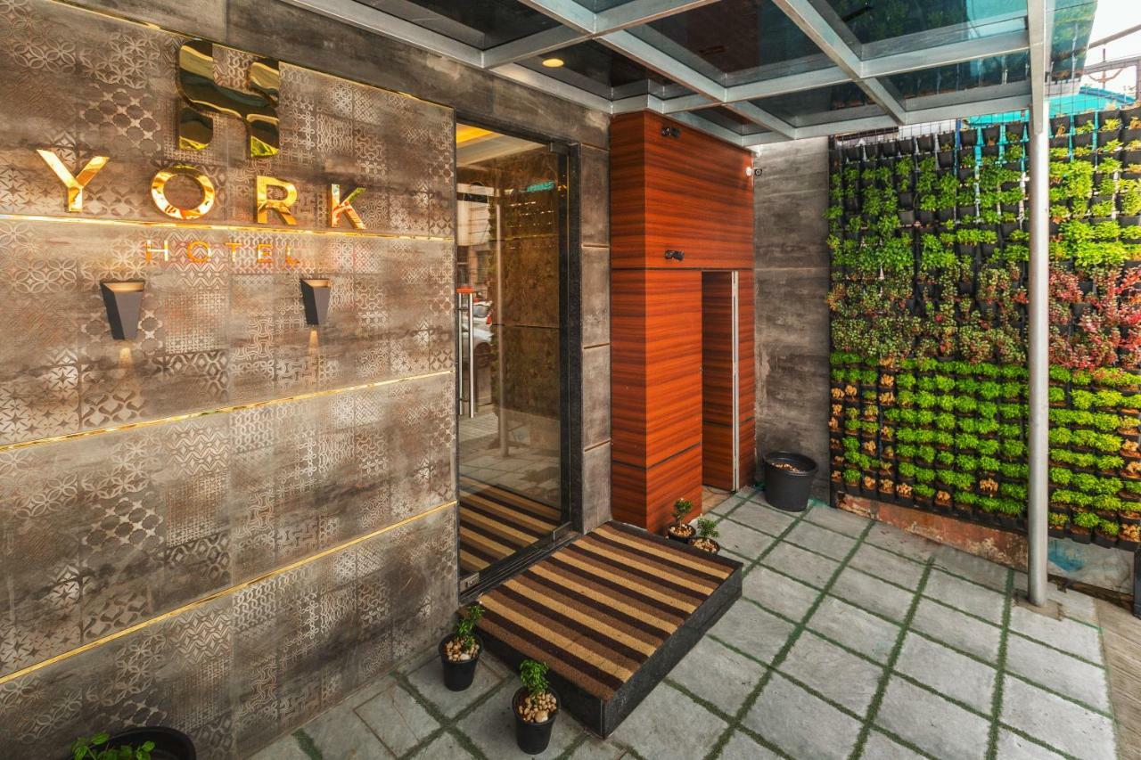 York Hotel Kochi Exterior foto